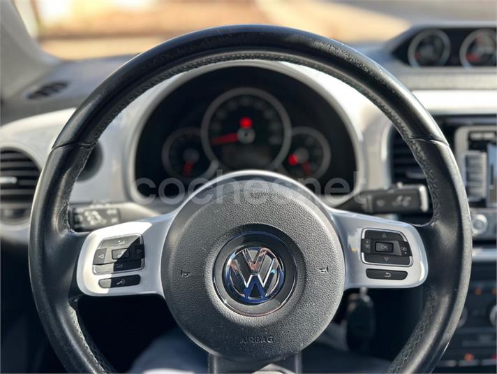 VOLKSWAGEN Beetle 1.2 TSI Design