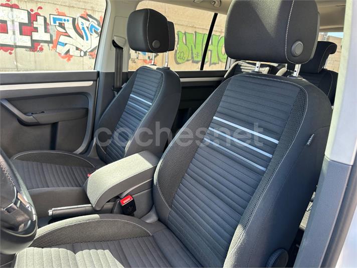 VOLKSWAGEN Touran Advance 1.4 TSI