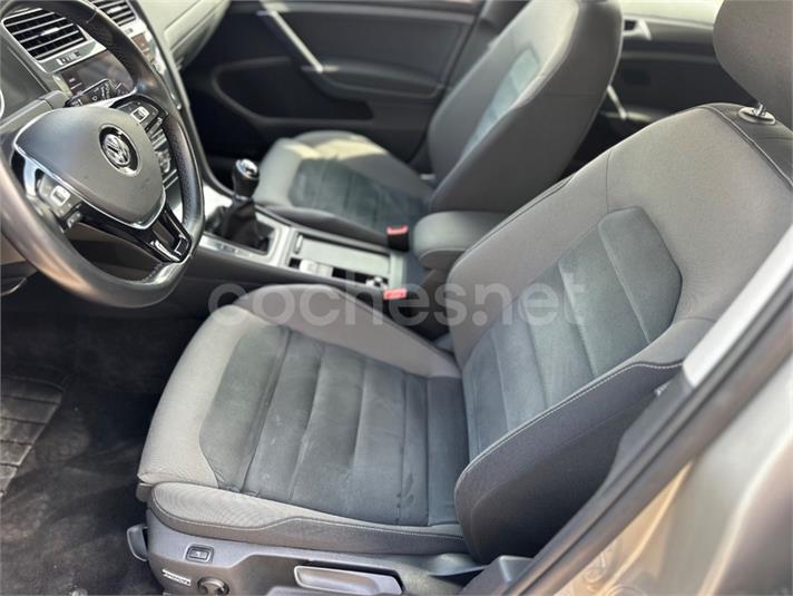 VOLKSWAGEN Golf Last Edition 1.6 TDI Variant