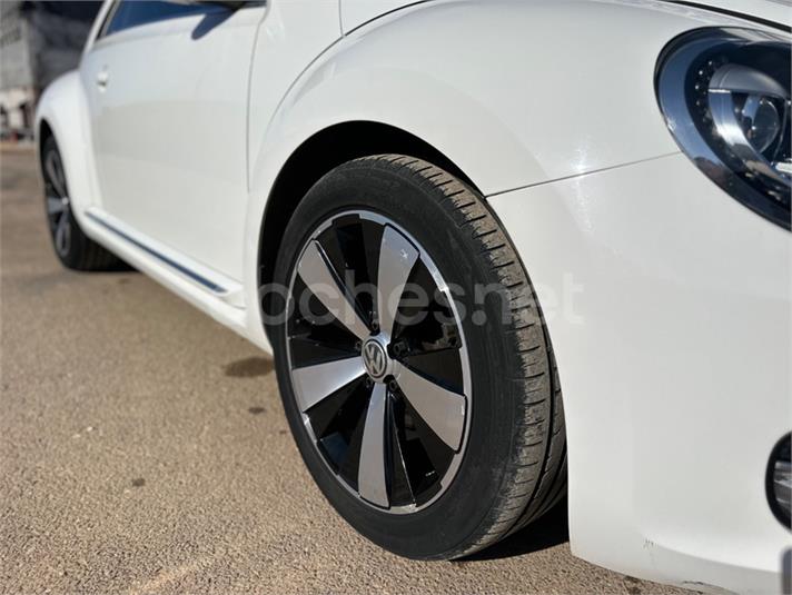 VOLKSWAGEN Beetle 1.2 TSI Design