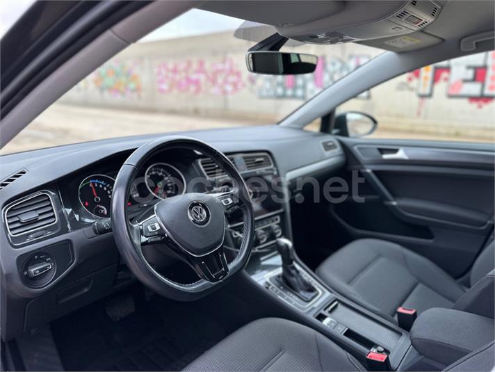 VOLKSWAGEN Golf ePower
