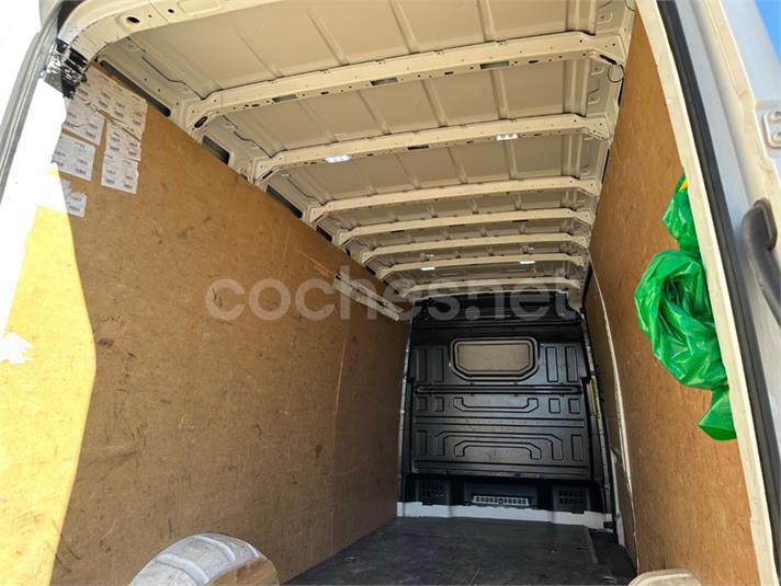 VOLKSWAGEN Crafter 35 Furgon BL TA L4H3 2.0TDI