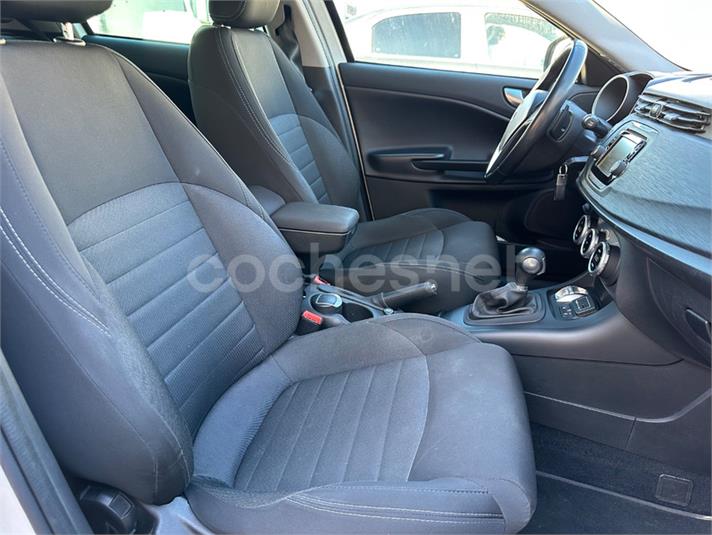 ALFA ROMEO Giulietta 2.0 JTDM TCT Sprint Spec.