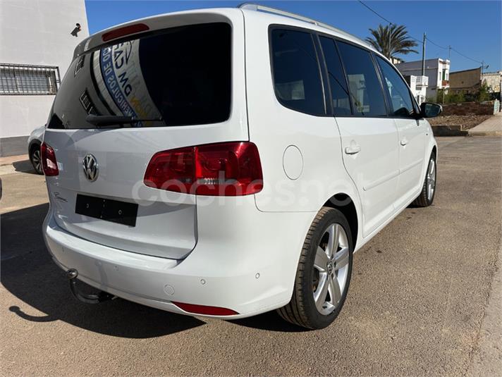 VOLKSWAGEN Touran Advance 1.4 TSI