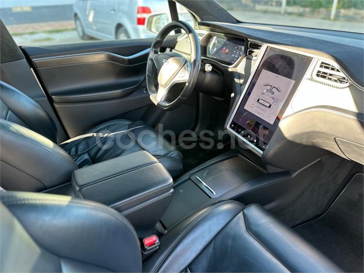 TESLA Model X 90D 4WD