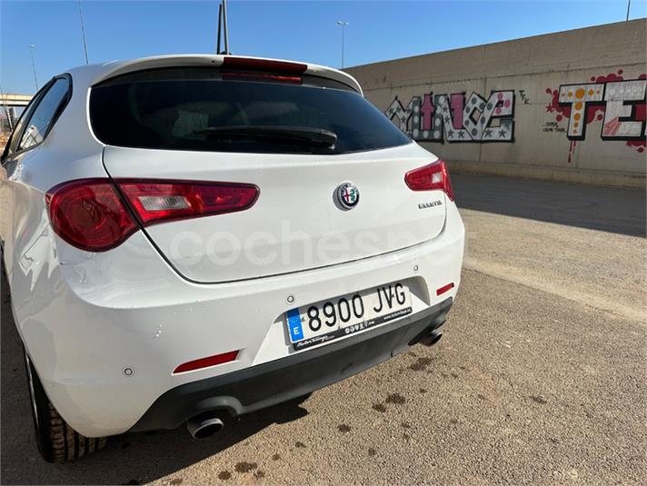 ALFA ROMEO Giulietta 2.0 JTDM TCT Sprint Spec.