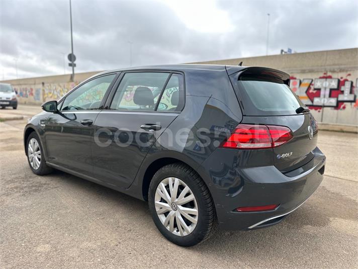 VOLKSWAGEN Golf ePower