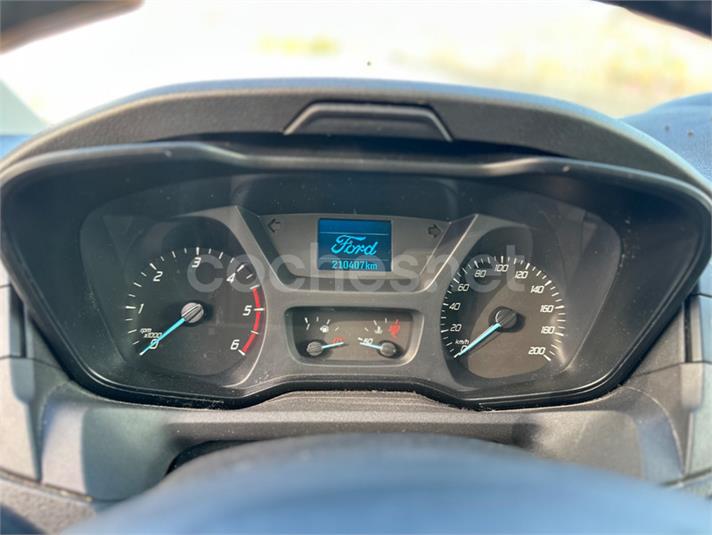 FORD Transit 330 L2H2 Van DC Trend Delantera