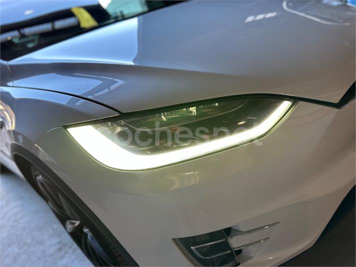 TESLA Model X 90D 4WD