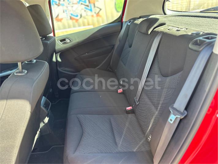 PEUGEOT 308 Business Line 1.6 HDI 