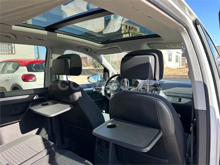 VOLKSWAGEN Touran Advance 1.4 TSI