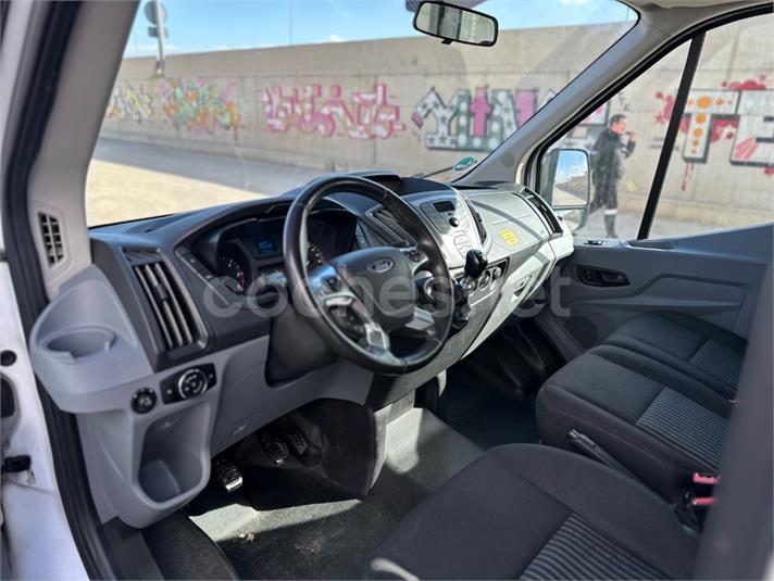 FORD Transit 330 L2H2 Van DC Trend Delantera