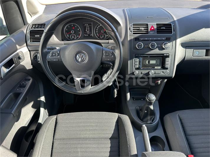 VOLKSWAGEN Touran Advance 1.4 TSI
