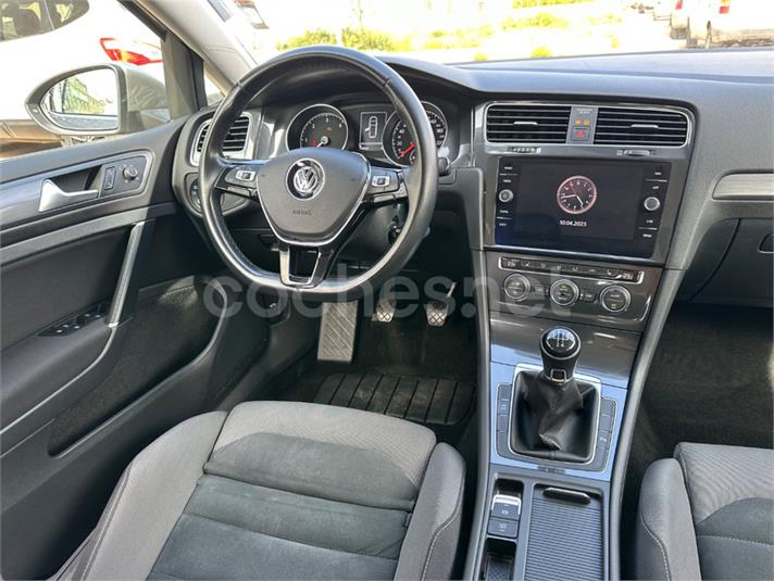 VOLKSWAGEN Golf Last Edition 1.6 TDI Variant