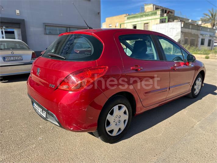 PEUGEOT 308 Business Line 1.6 HDI 