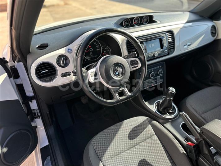 VOLKSWAGEN Beetle 1.2 TSI Design