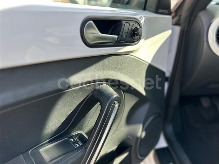 VOLKSWAGEN Beetle 1.2 TSI Design