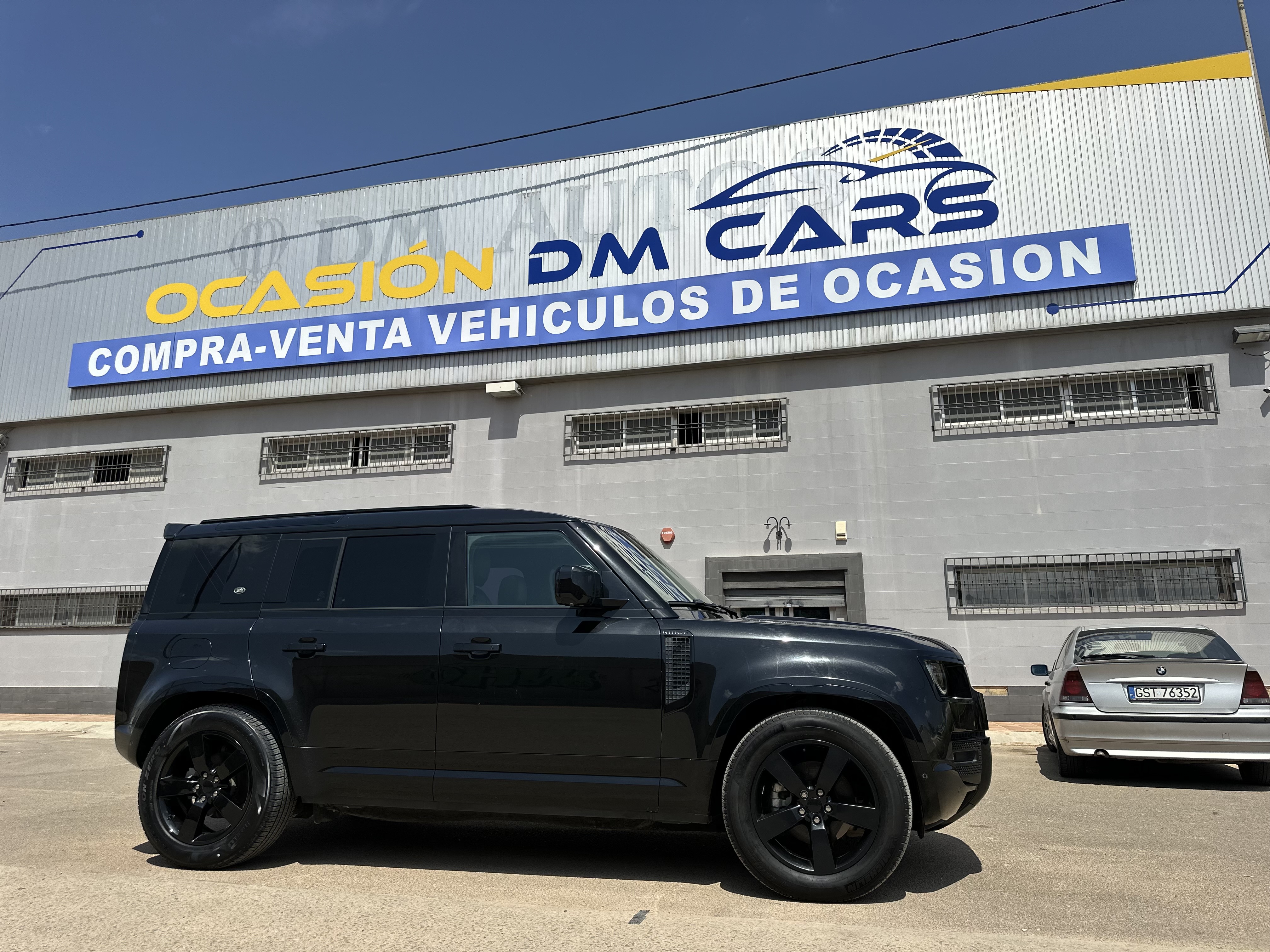 LAND-ROVER DEFENDER 3.0 d 100-250 HSE HÍBRIDO 