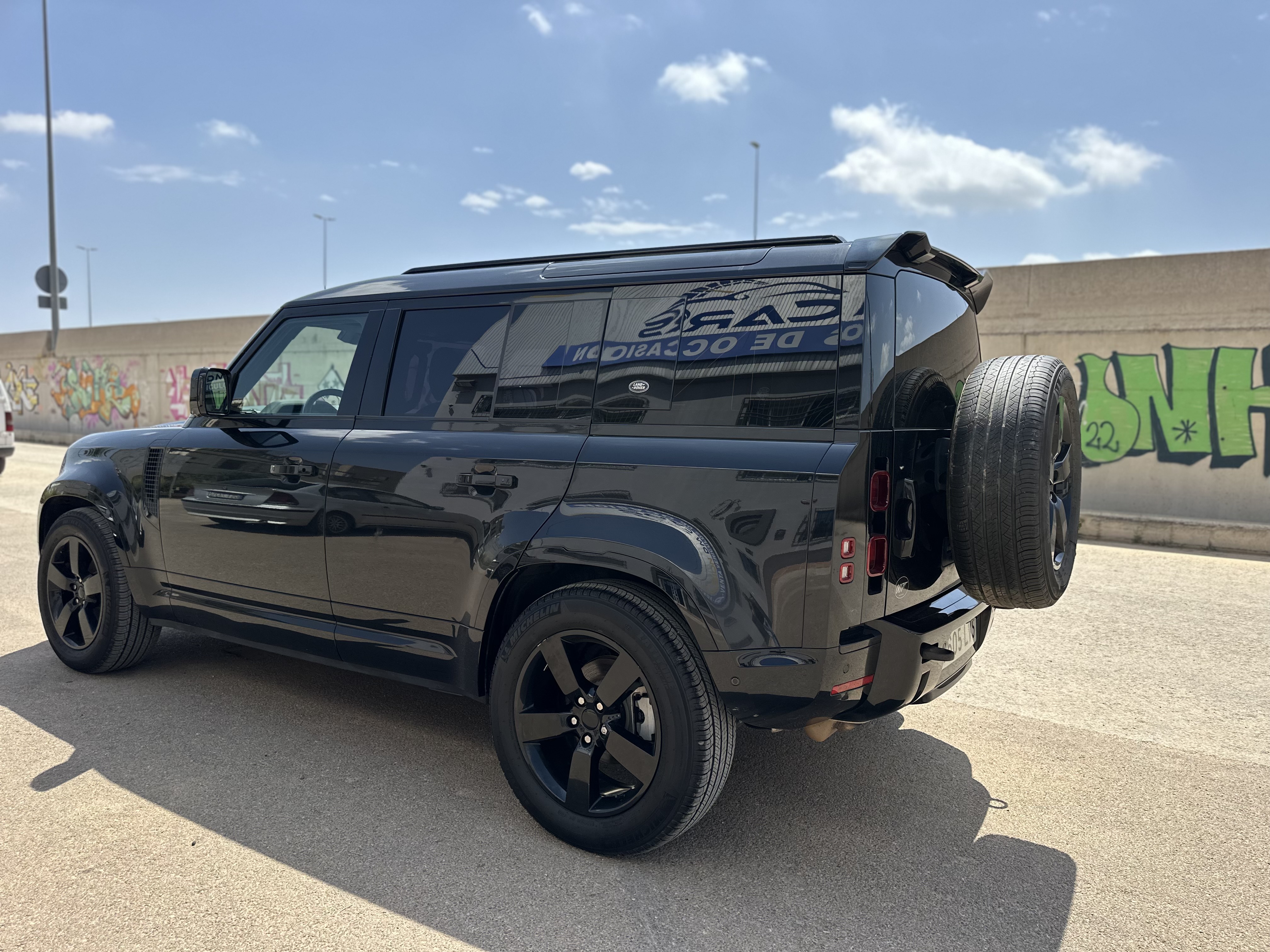 LAND-ROVER DEFENDER 3.0 d 100-250 HSE HÍBRIDO 