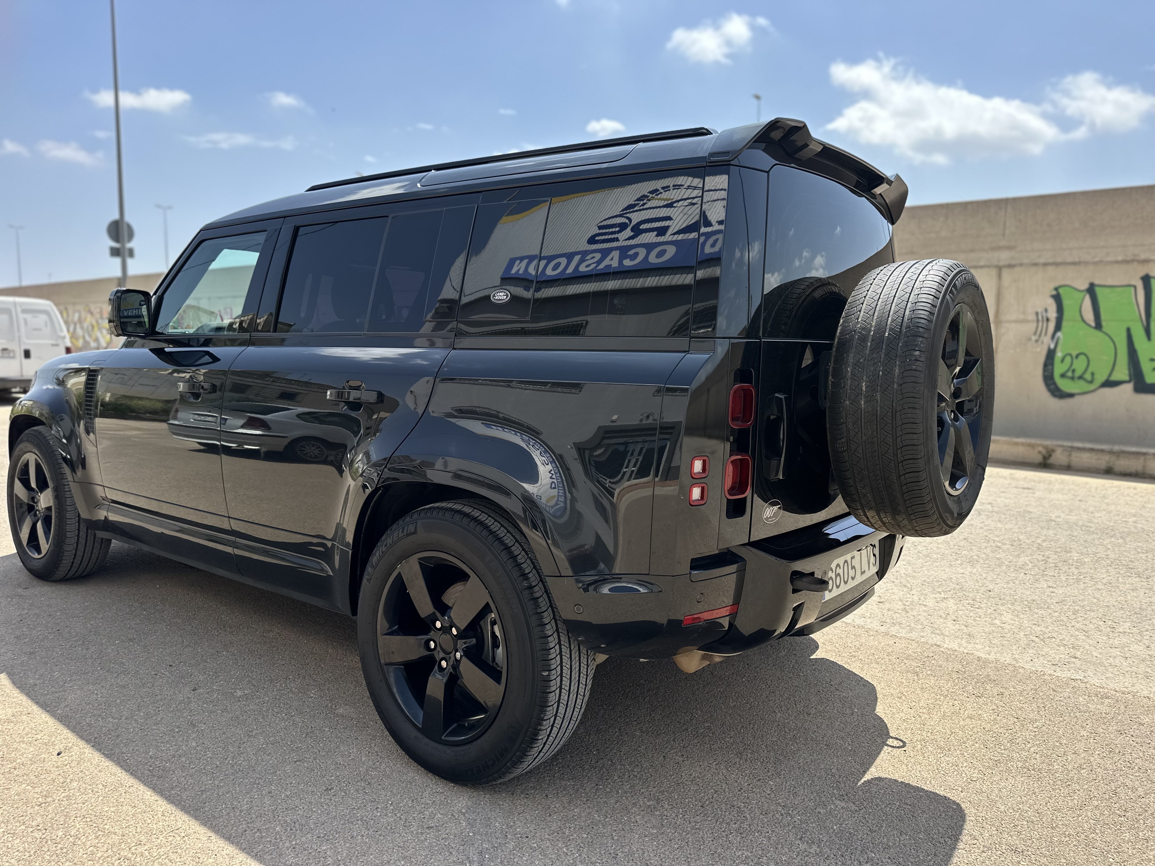 LAND-ROVER DEFENDER 3.0 d 100-250 HSE HÍBRIDO 