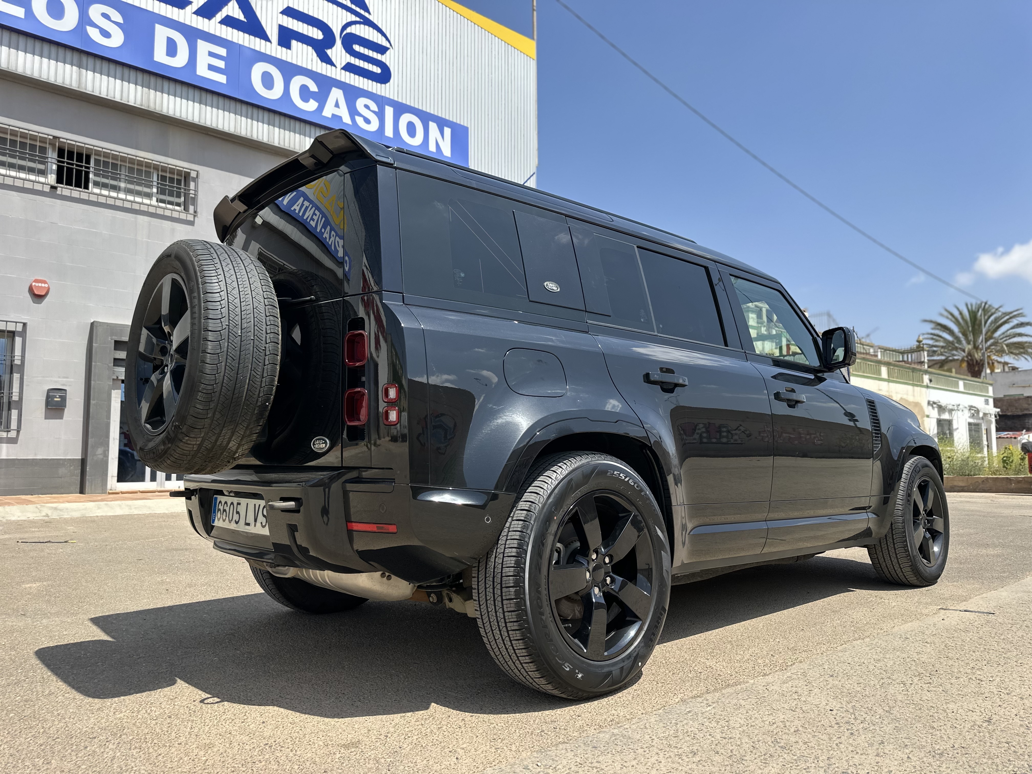 LAND-ROVER DEFENDER 3.0 d 100-250 HSE HÍBRIDO 