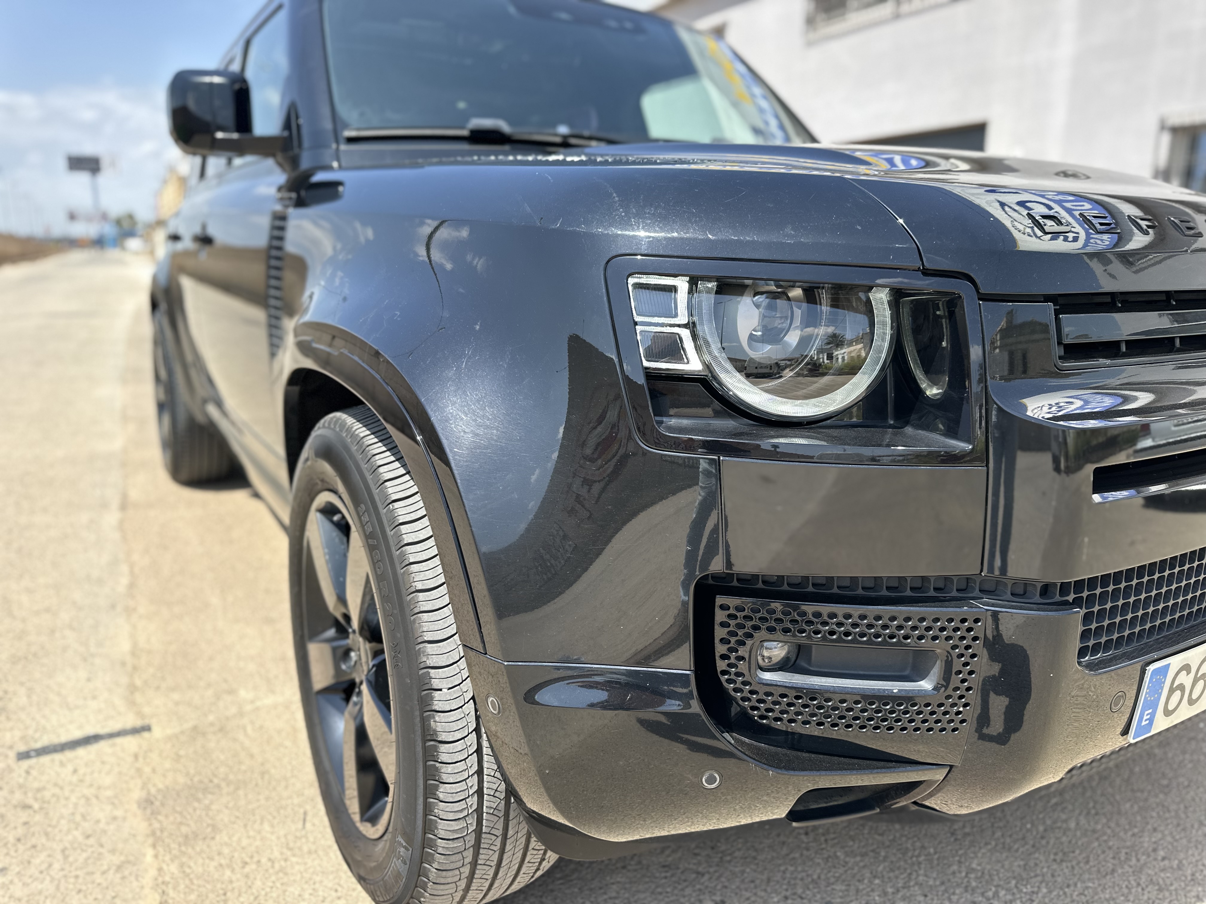 LAND-ROVER DEFENDER 3.0 d 100-250 HSE HÍBRIDO 