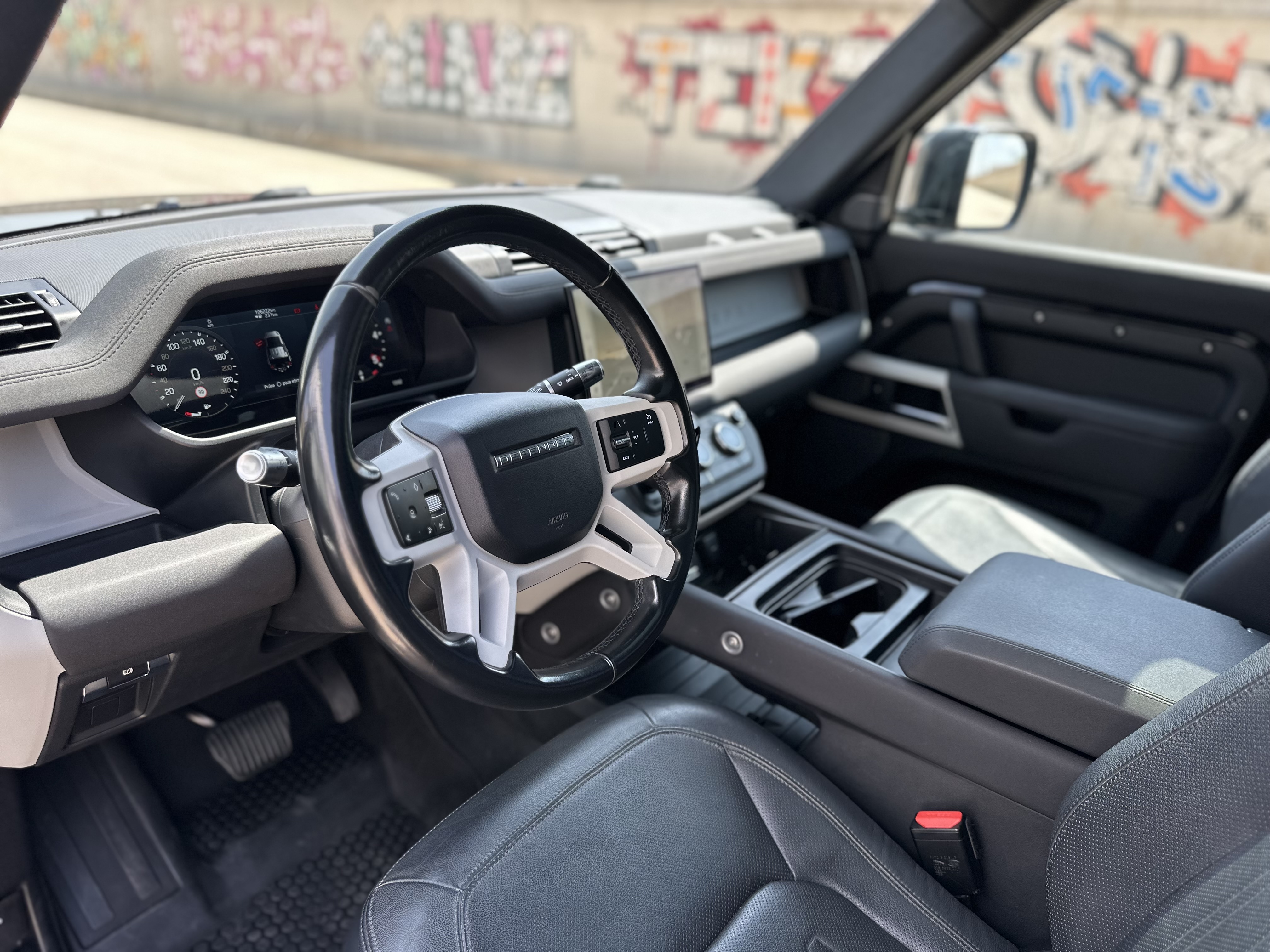 LAND-ROVER DEFENDER 3.0 d 100-250 HSE HÍBRIDO 