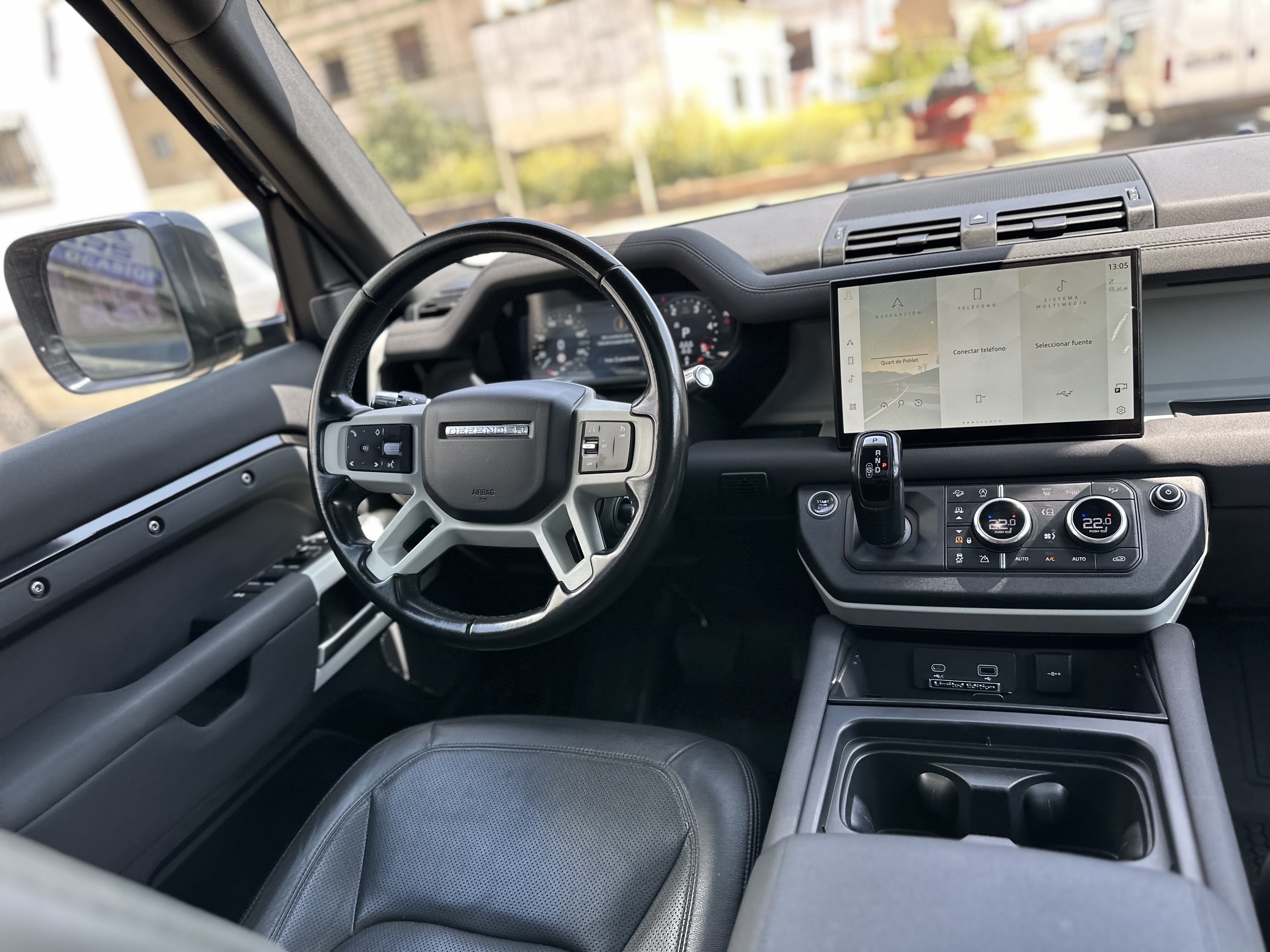 LAND-ROVER DEFENDER 3.0 d 100-250 HSE HÍBRIDO 