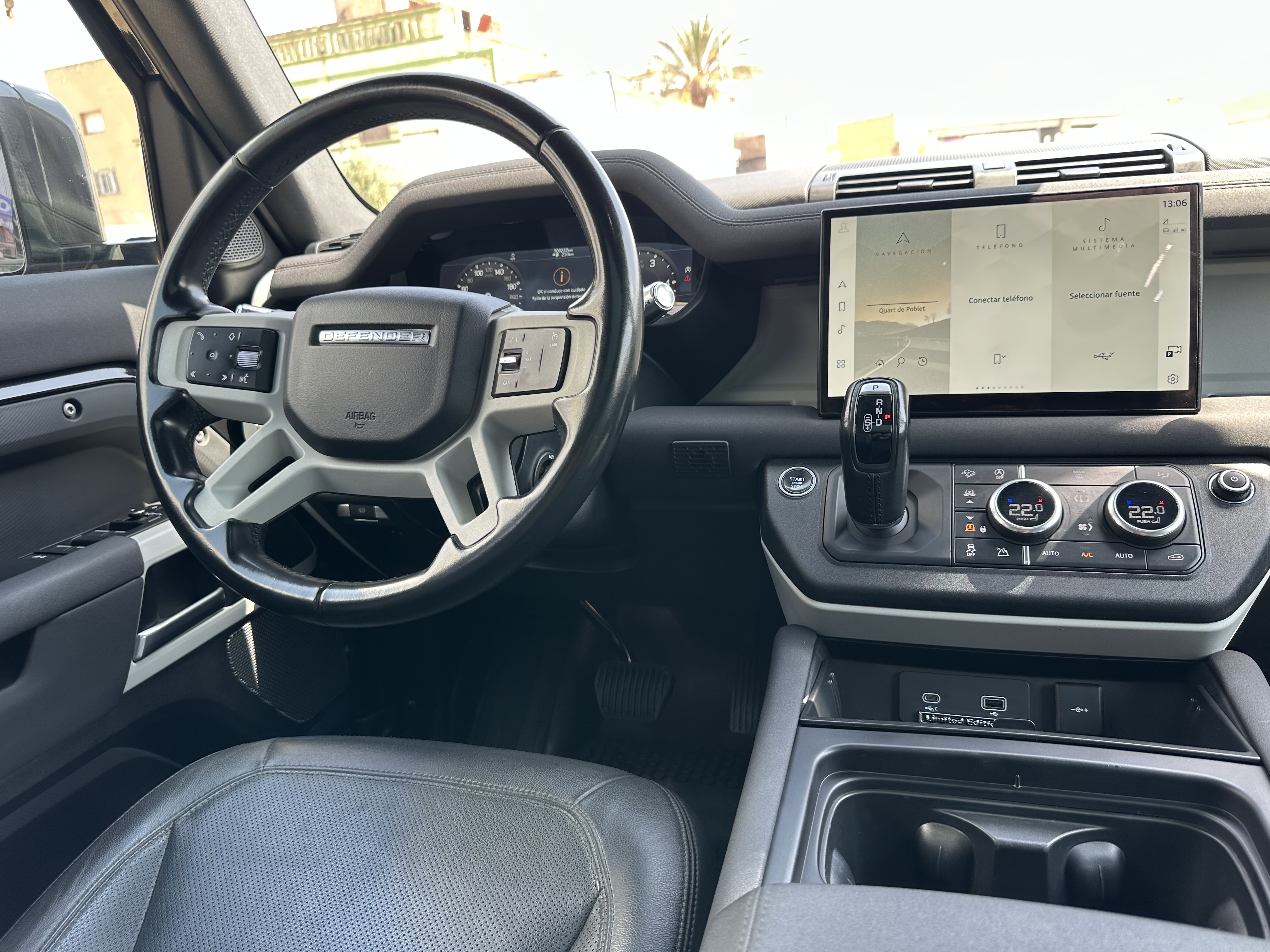 LAND-ROVER DEFENDER 3.0 d 100-250 HSE HÍBRIDO 