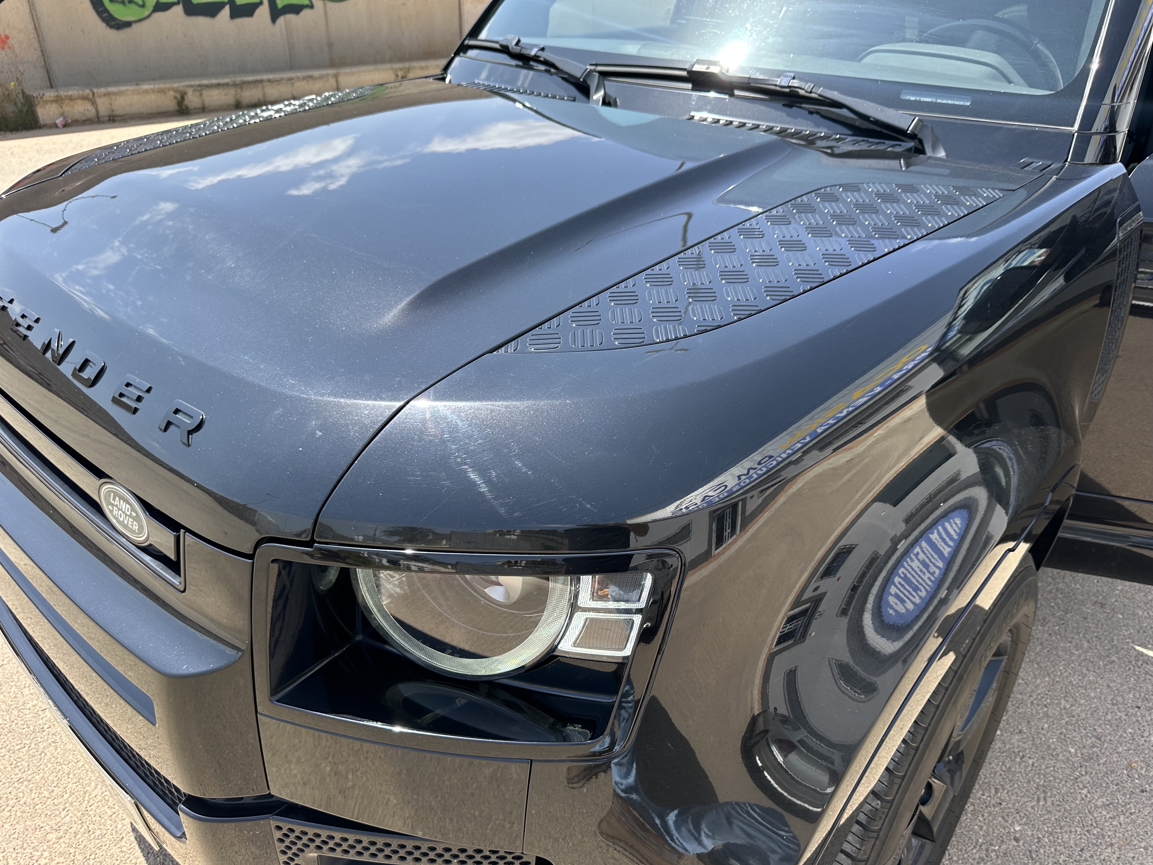 LAND-ROVER DEFENDER 3.0 d 100-250 HSE HÍBRIDO 