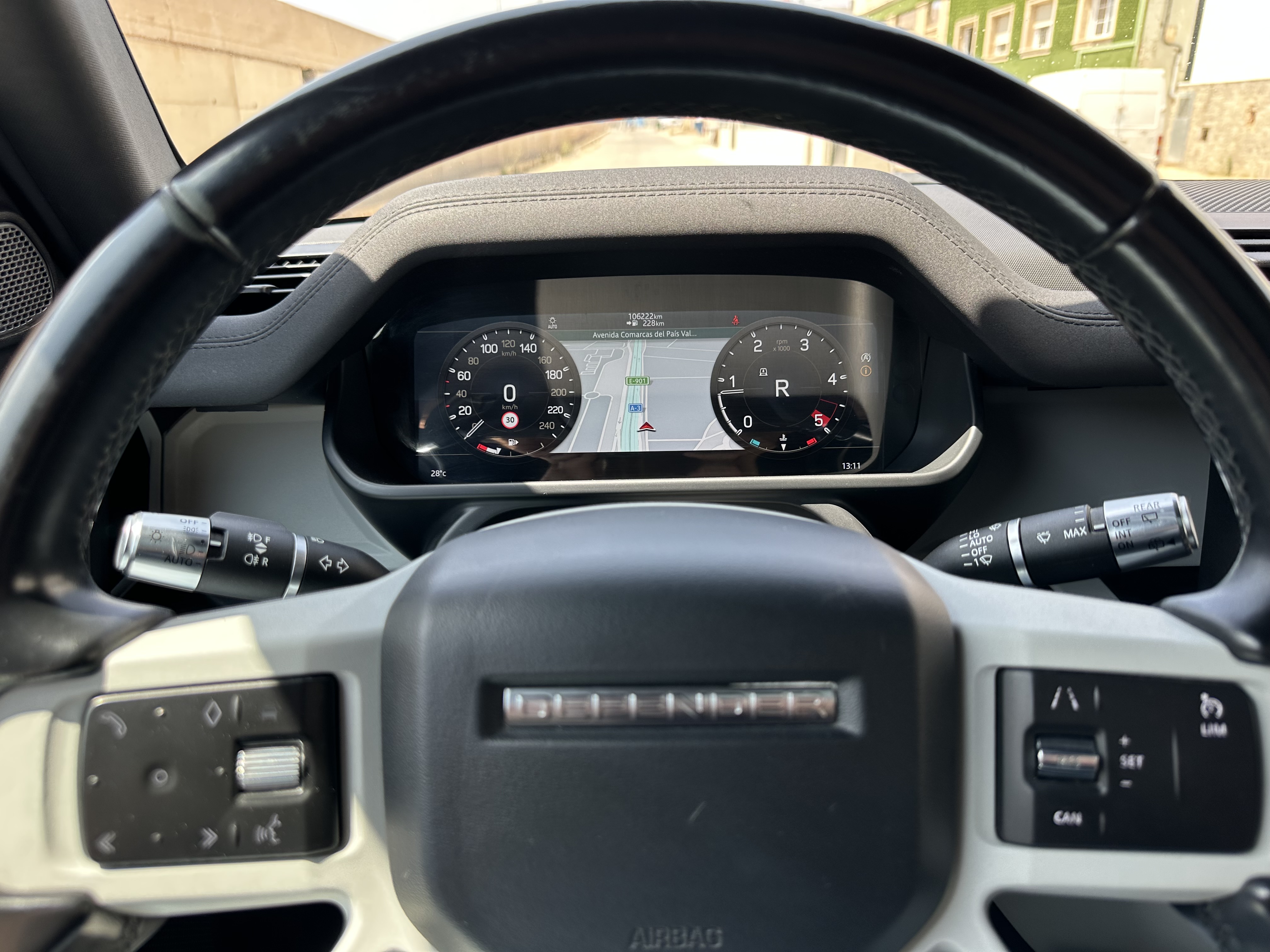 LAND-ROVER DEFENDER 3.0 d 100-250 HSE HÍBRIDO 