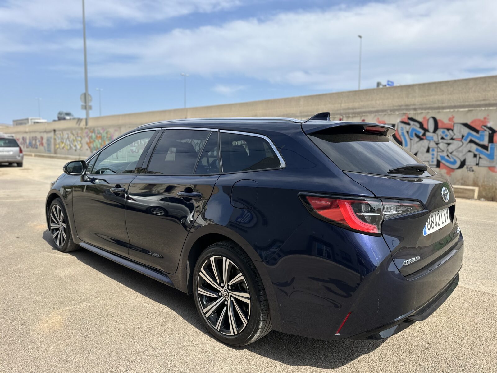 TOYOTA Corola TOYOTA Corolla 2.0 180H ADVANCE LUXURY TOURING SPORT