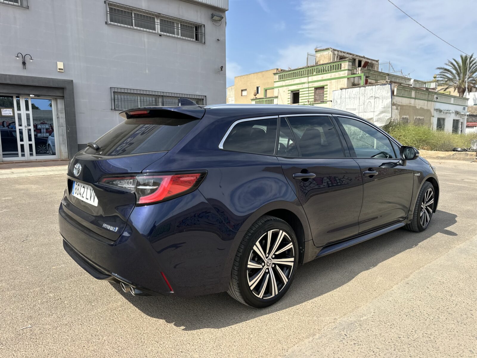 TOYOTA Corola TOYOTA Corolla 2.0 180H ADVANCE LUXURY TOURING SPORT