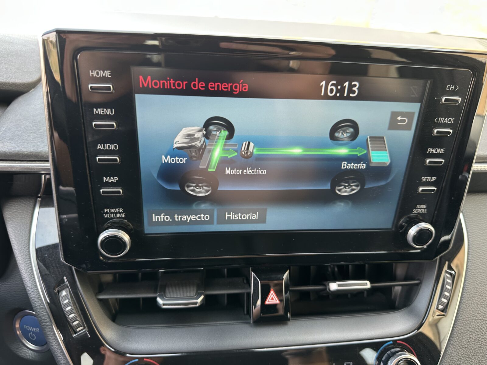 TOYOTA Corola TOYOTA Corolla 2.0 180H ADVANCE LUXURY TOURING SPORT