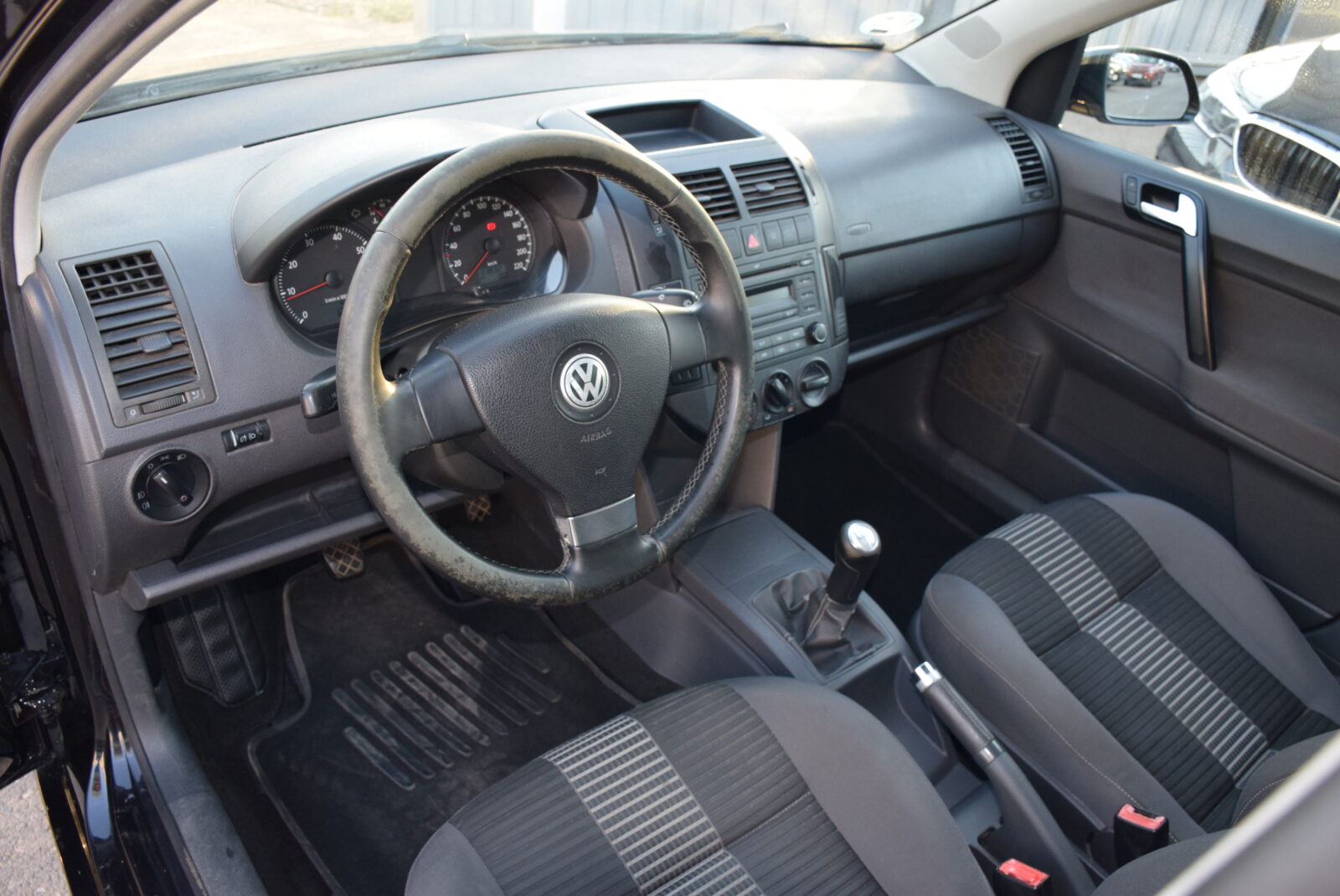 VOLKSWAGEN Polo 1.4 United 80