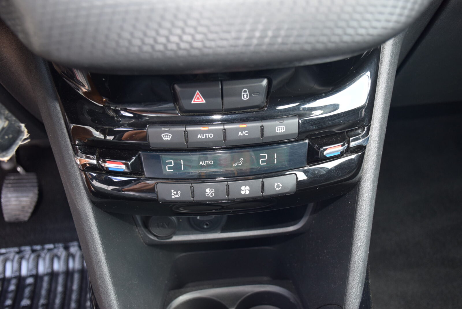 PEUGEOT Allure 1.6Hdi 100