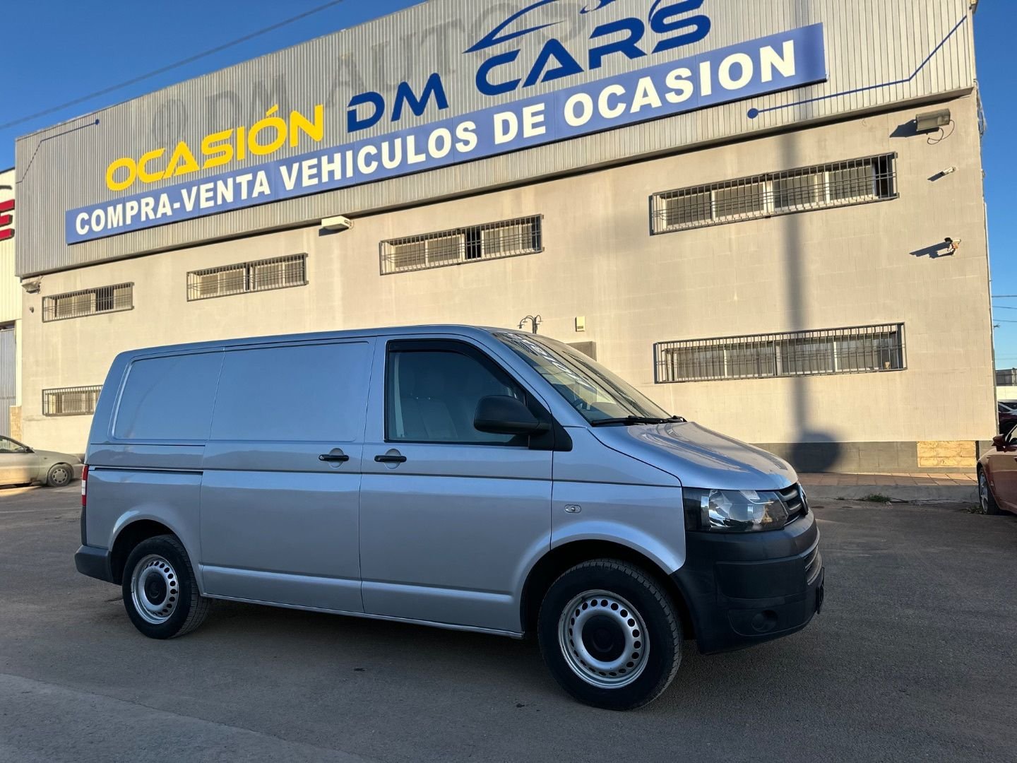 VOLKSWAGEN Transporter Furgon Corto 2.0TDi