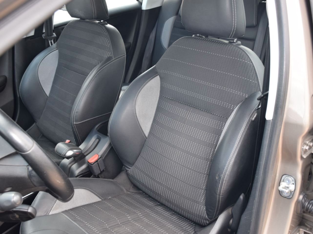 PEUGEOT 2008 Allure 1.6Hdi 100