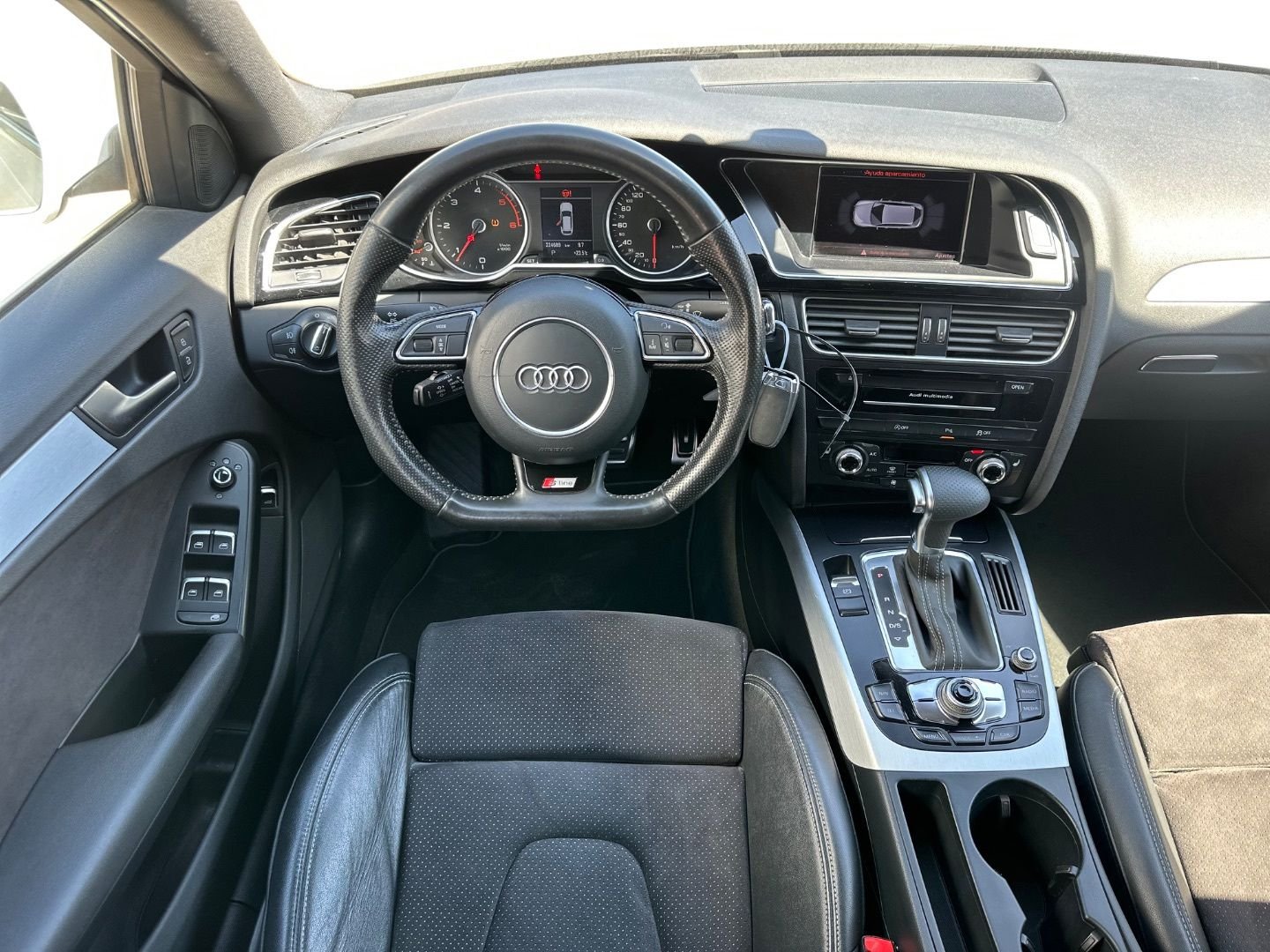 AUDI A4 Avant 2.0TDI Quatto S Tronic