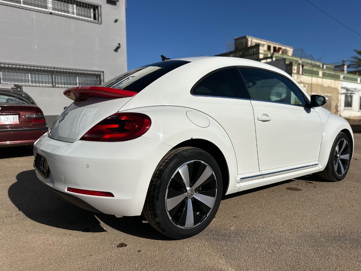VOLKSWAGEN Beetle 1.2 TSI Design