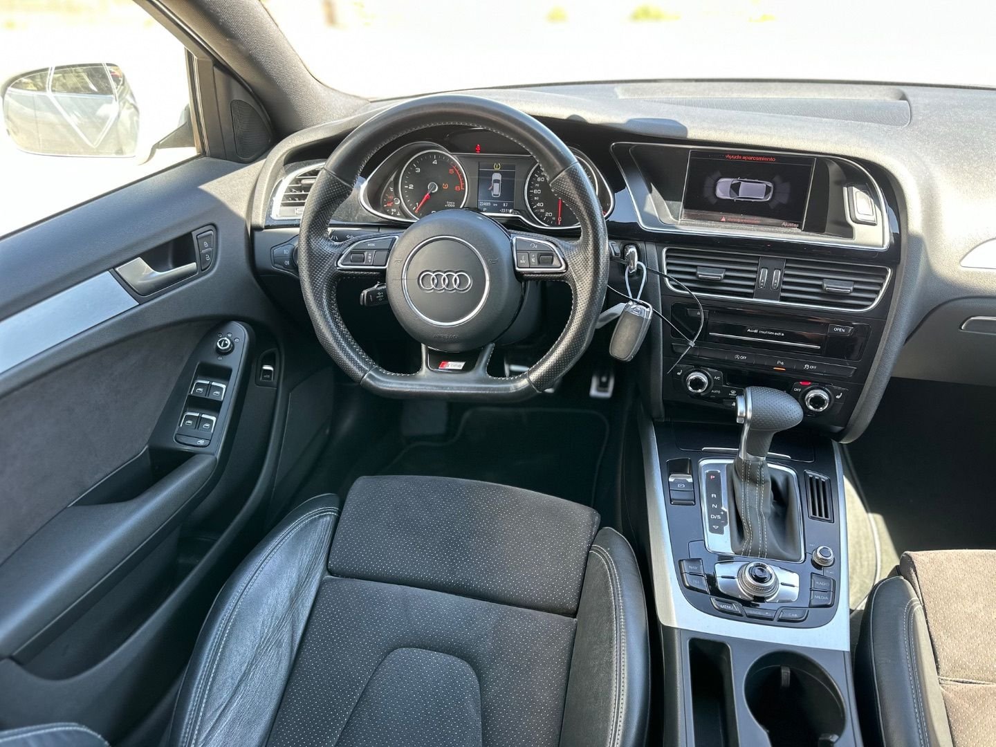 AUDI A4 Avant 2.0TDI Quatto S Tronic