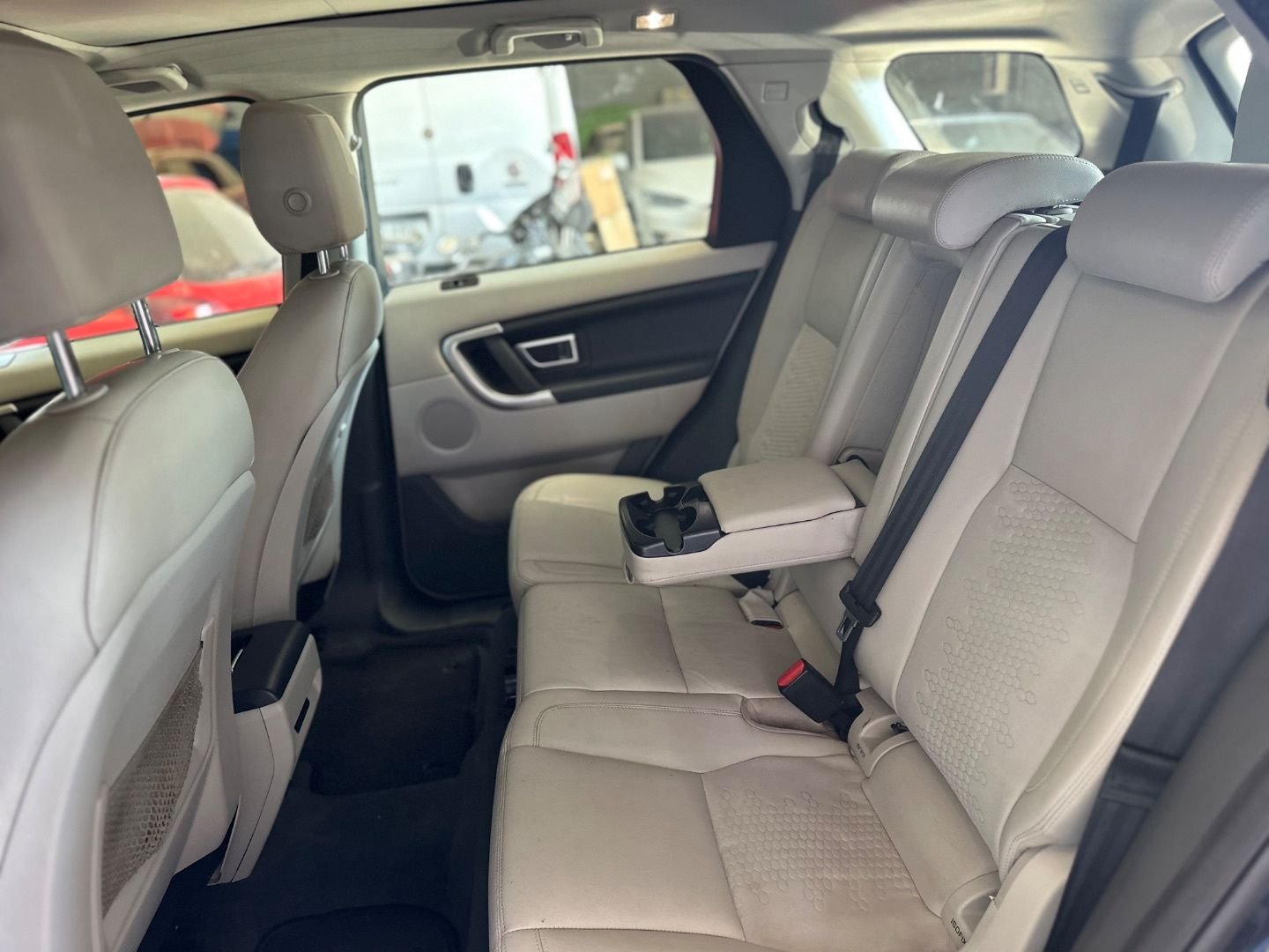 LAND-ROVER DISCOVERY SPORT 2.0L TD4 SE 150