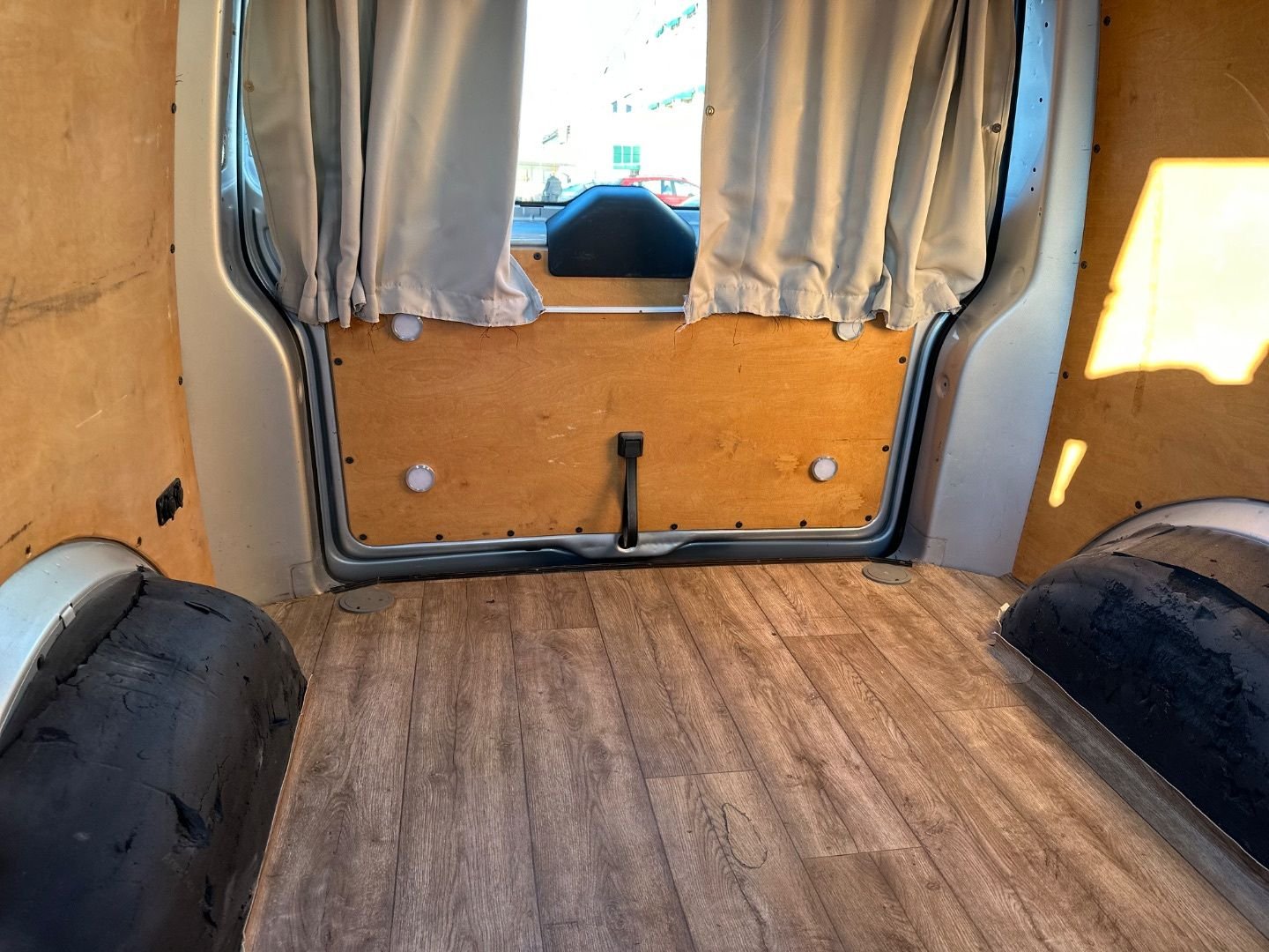 VOLKSWAGEN Transporter Furgon Corto 2.0TDi