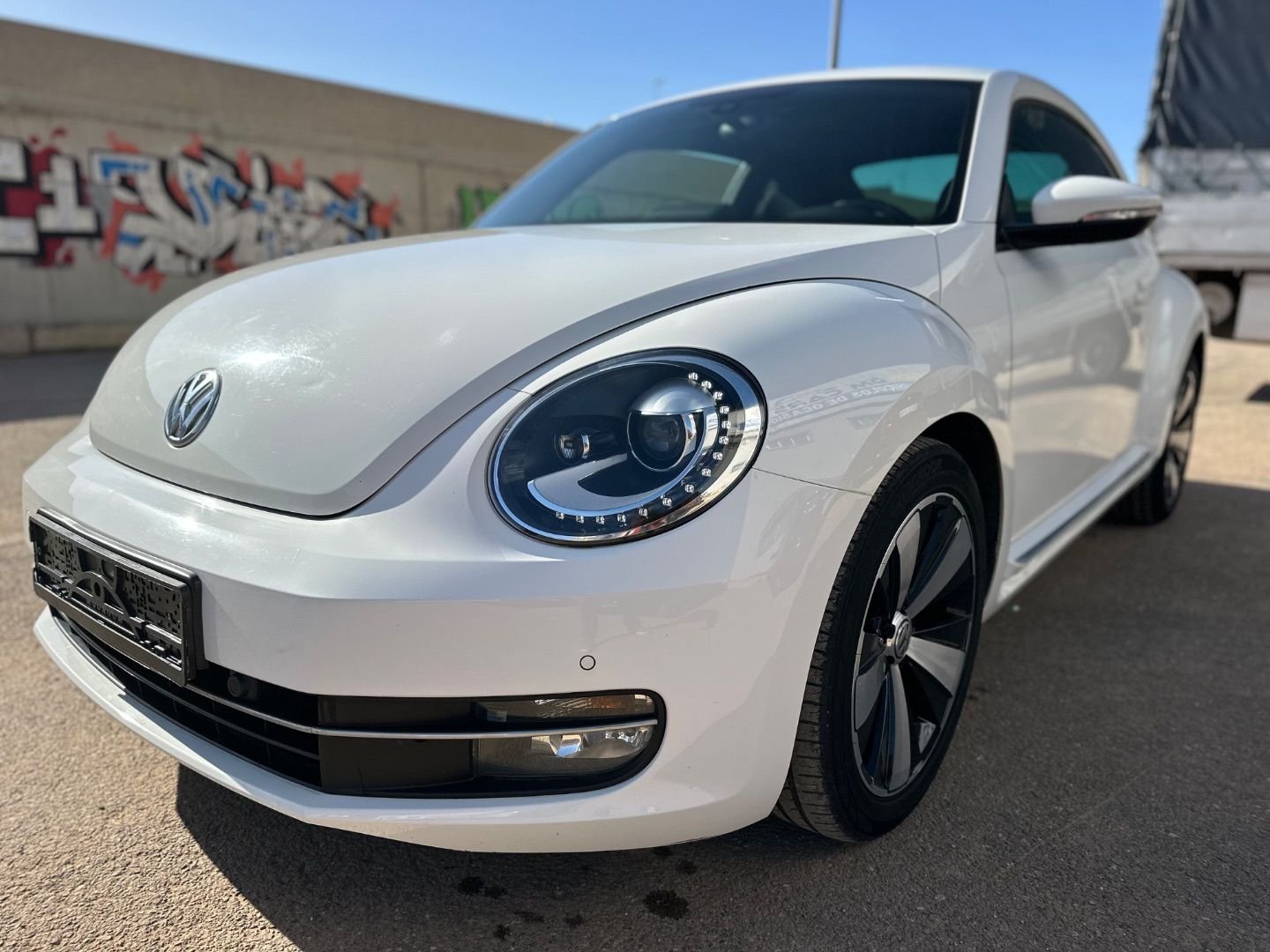 VOLKSWAGEN Beetle 1.2 TSI Design