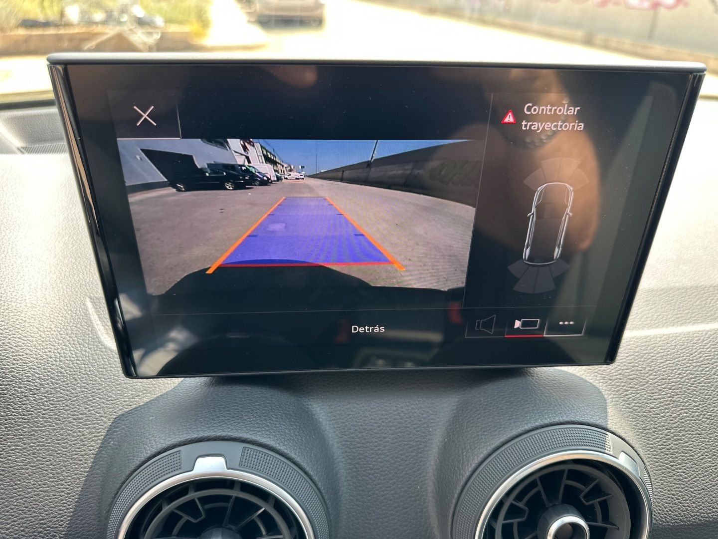 AUDI Q2 35TFSI Advanced STronic