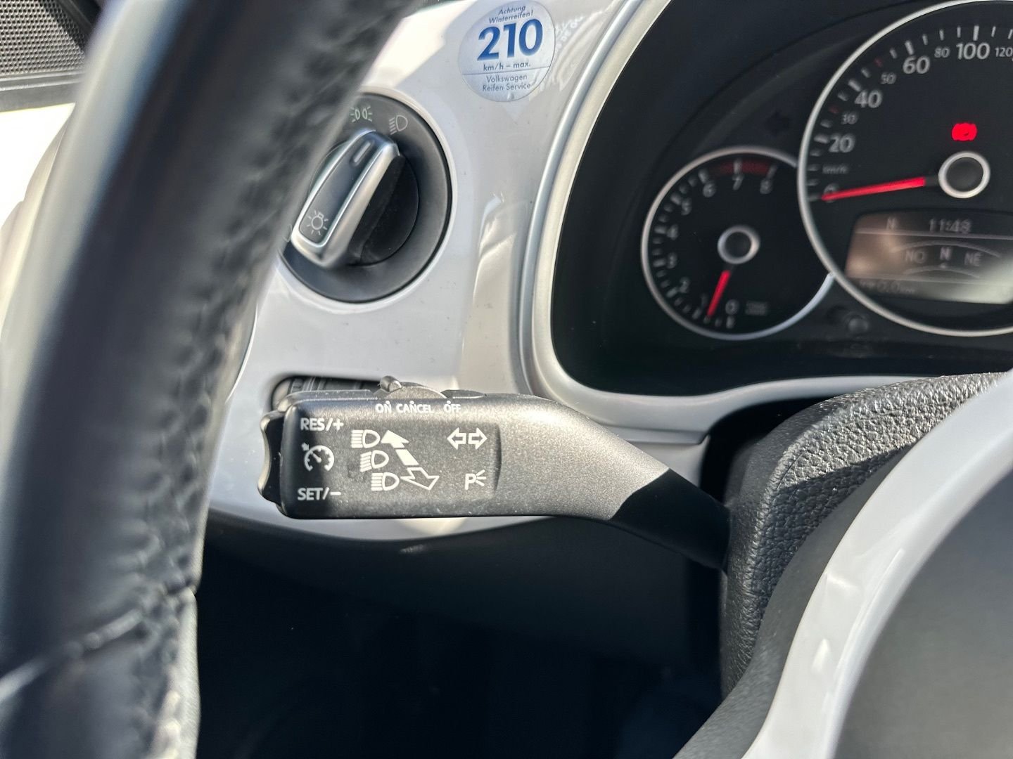 VOLKSWAGEN Beetle 1.2 TSI Design