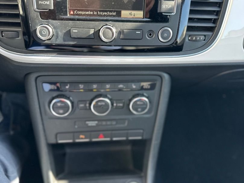 VOLKSWAGEN Beetle 1.2 TSI Design