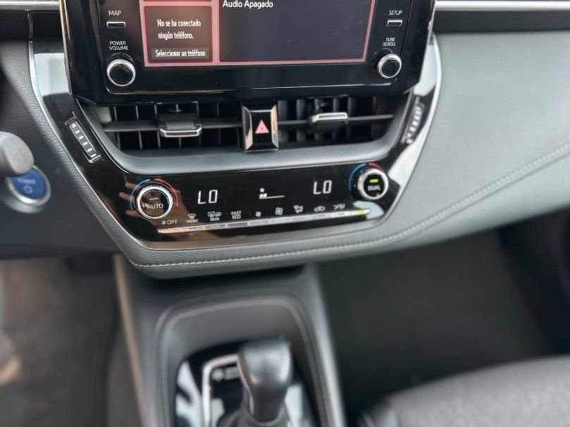 TOYOTA COROLLA 200H Hybrid Touring