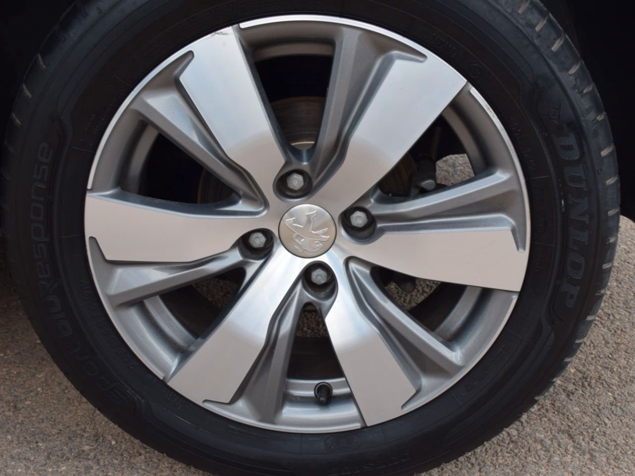 PEUGEOT 2008 Allure 1.6Hdi 100