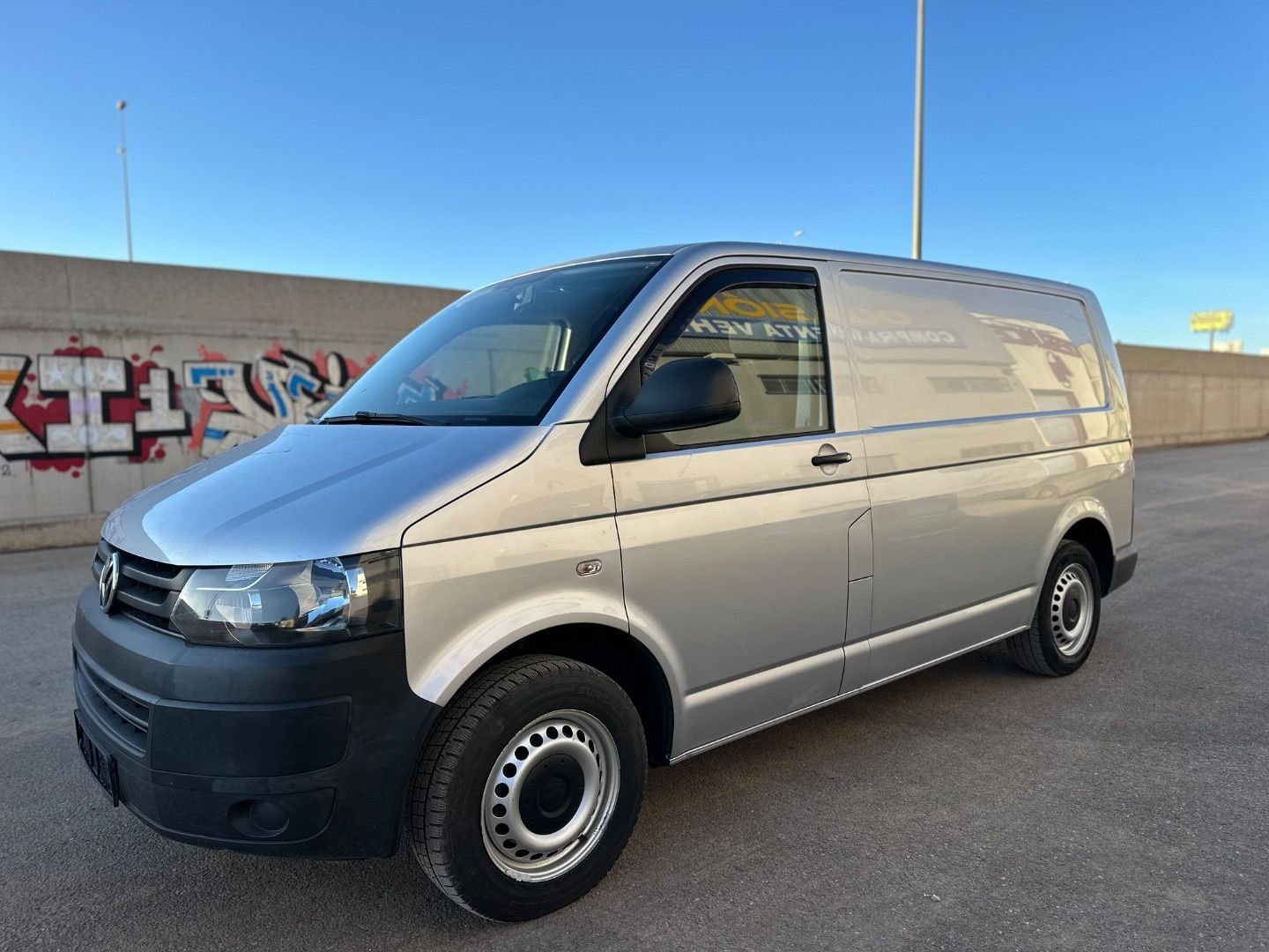 VOLKSWAGEN Transporter Furgon Corto 2.0TDi